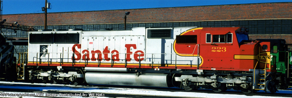 Santa Fe SD75M 223